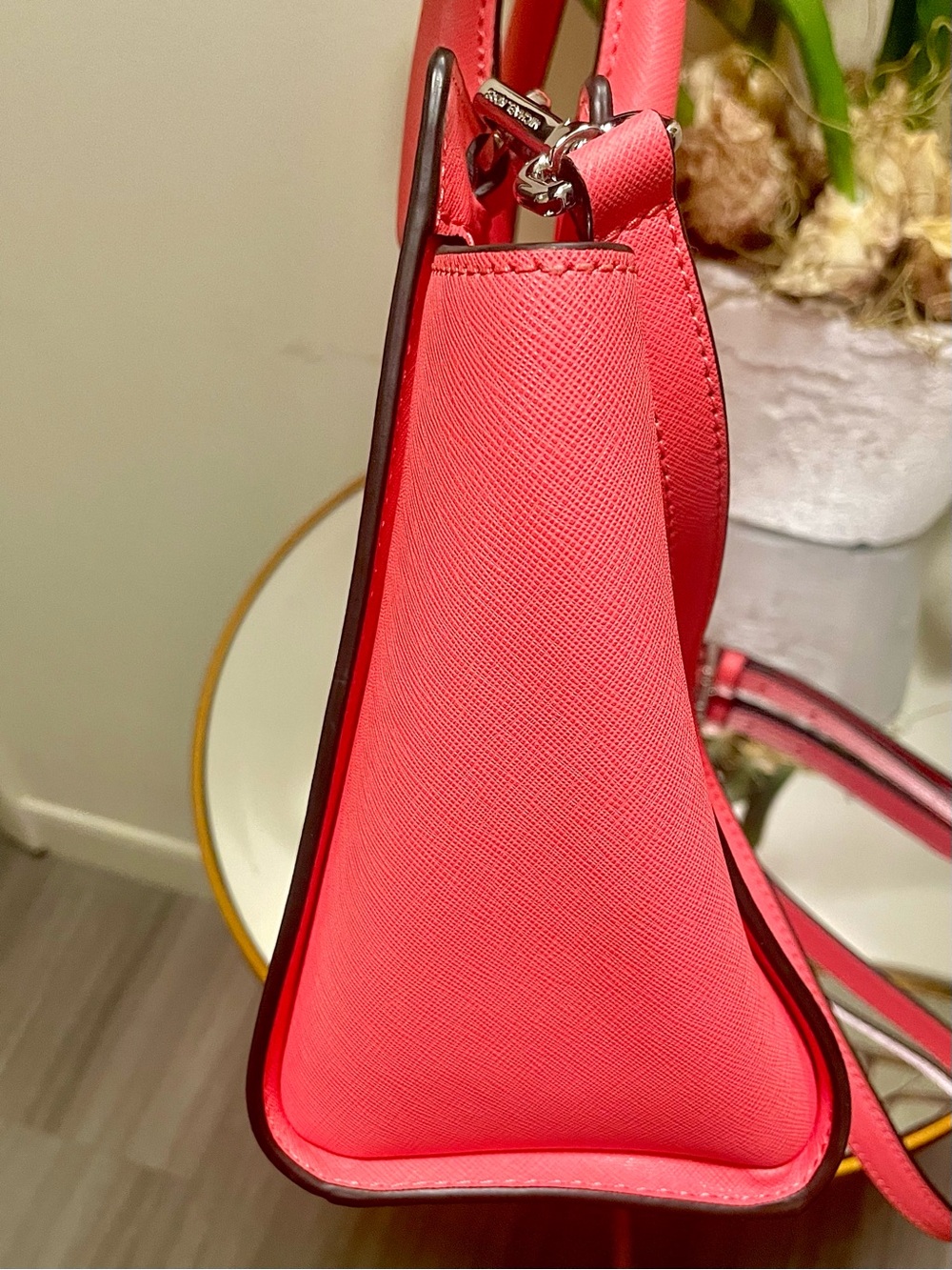 Like New Michael Kors Genuine Leather Pink Satchel convertible Selma - Picture 12 of 15